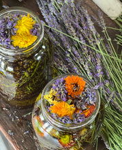 Load image into Gallery viewer, Herbal Face Cream ~ Calendula/Lavender & Pearl