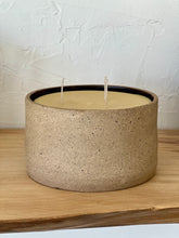 Load image into Gallery viewer, Beeswax Cedar Candle