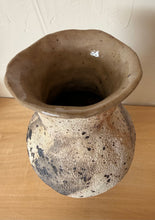 Load image into Gallery viewer, Wave Vase
